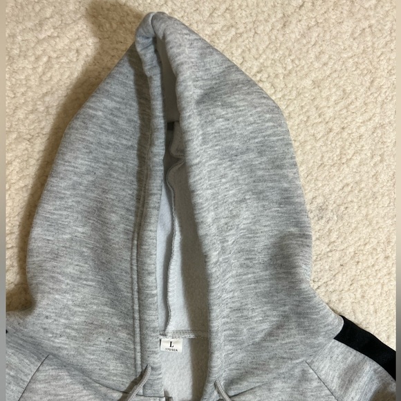 Yesstyle: Iduna - Contrast Trim Zip Hoodie - Picture 5 of 7